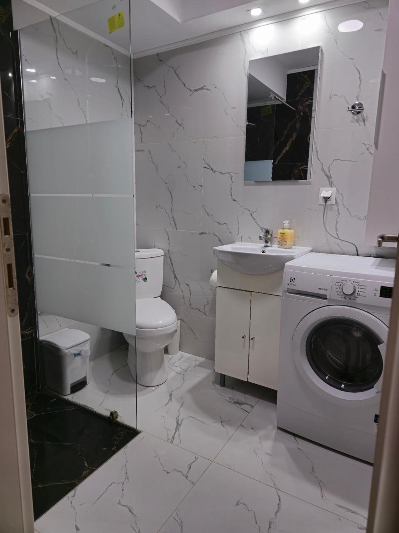 Mila Deluxe Daire Peraía Dış mekan fotoğraf