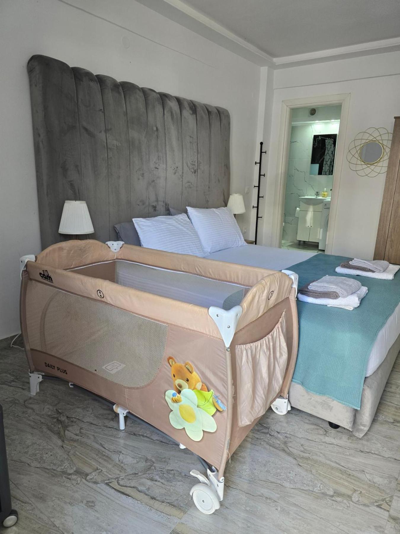 Mila Deluxe Daire Peraía Dış mekan fotoğraf